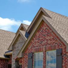 4 Reasons To Soft Wash Your Home's Roof Thumbnail